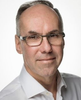 Julian Fris .jpg